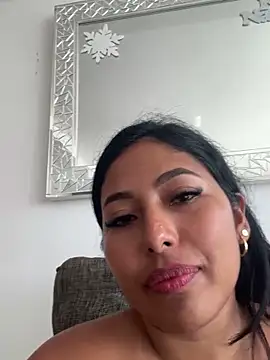 emmyjhonson07 online show from 09/17/25, 02:52
