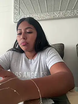 emmyjhonson07 online show from 01/05/26, 06:55