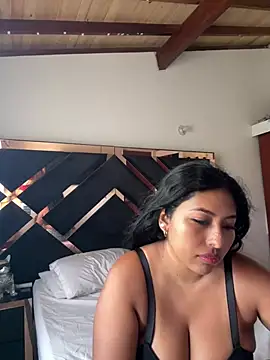 emmyjhonson07 online show from 07/16/26, 04:15