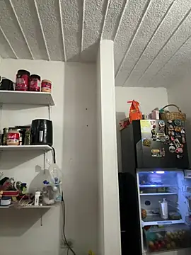 emmyjhonson07 online show from 04/13/26, 11:47