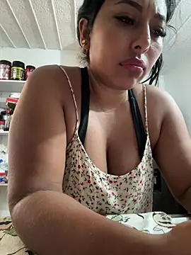 emmyjhonson07 online show from 07/09/26, 11:53