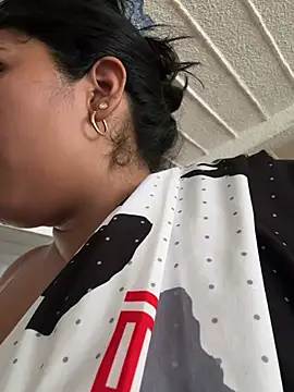 emmyjhonson07 online show from 05/16/26, 12:37
