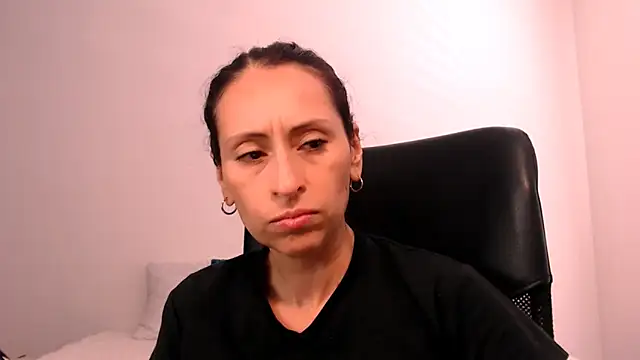 AliceRossi online show from 09/25/25, 03:07