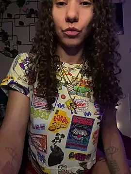 Snapshot of _Neeka_ chatting on 02/01/26, 04:33 Neeka online show from 02/01/26, 04:33