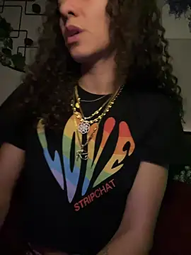 Snapshot of _Neeka_ chatting on 02/06/26, 03:57 Neeka online show from 02/06/26, 03:57