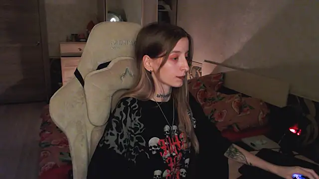Snapshot of Cath_dysphoria_ chatting on 09/25/25, 10:05 Cath dysphoria online show from 09/25/25, 10:05
