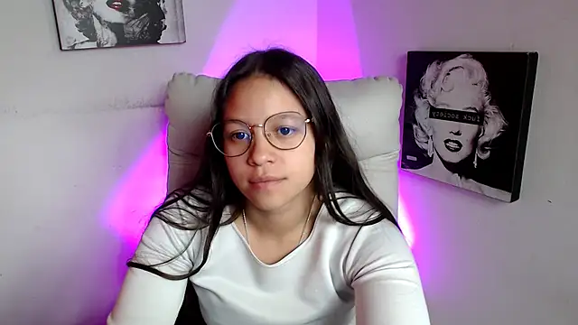 SamanthaRoldaan online show from 03/17/25, 05:27