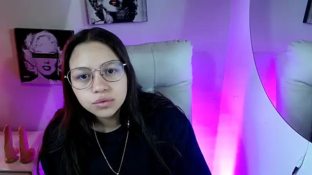 SamanthaRoldaan online show from 10/13/25, 02:07