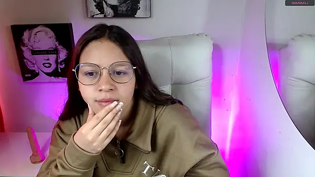 SamanthaRoldaan online show from 02/17/26, 03:09