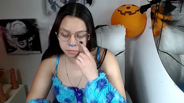 SamanthaRoldaan online show from 10/31/25, 02:24