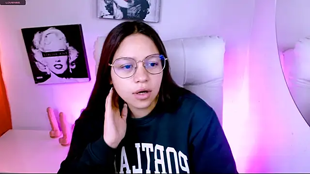 SamanthaRoldaan online show from 03/06/26, 12:55