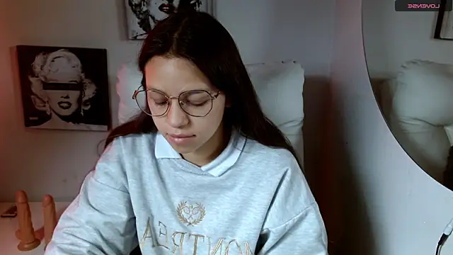 SamanthaRoldaan online show from 09/19/25, 02:21