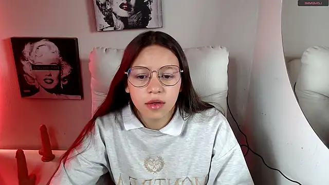 SamanthaRoldaan online show from 12/15/25, 03:07