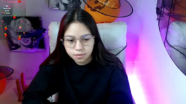 SamanthaRoldaan online show from 10/21/25, 02:38