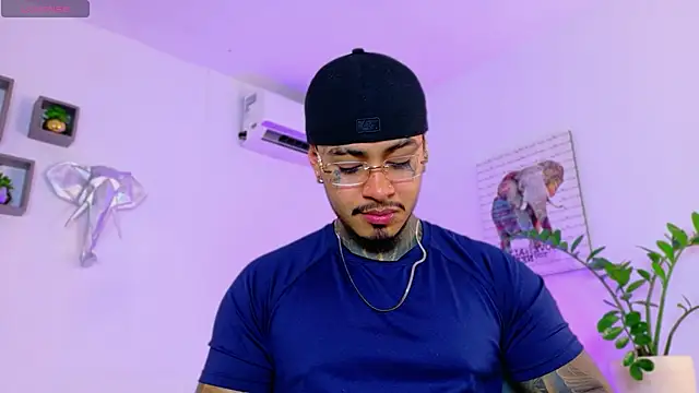 JordanSmiith  online show from 04/14/26, 08:58