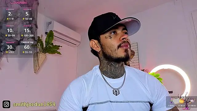 JordanSmiith  online show from 10/28/25, 08:41