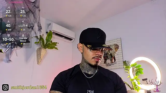 JordanSmiith  online show from 10/31/25, 09:22