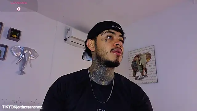 JordanSmiith  online show from 01/12/26, 03:19