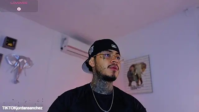 JordanSmiith  online show from 01/10/26, 04:13