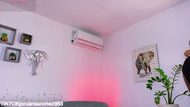 JordanSmiith  online show from 02/21/26, 08:11