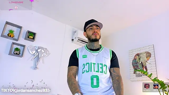 JordanSmiith  online show from 02/28/26, 09:14