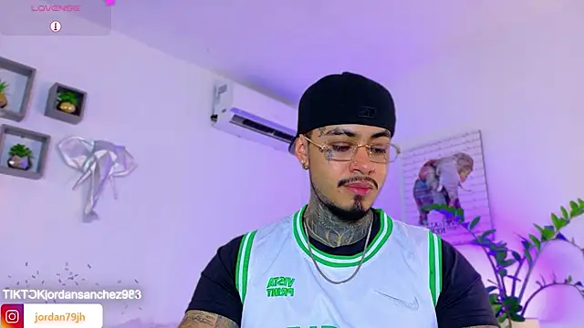 JordanSmiith  online show from 03/31/26, 09:06