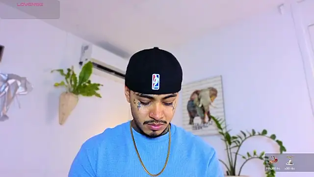 JordanSmiith  online show from 12/19/25, 09:17