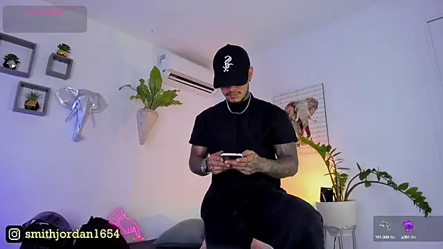 Snapshot of JordanSmiith_ chatting on 03/22/25, 08:48 JordanSmiith online show from 03/22/25, 08:48