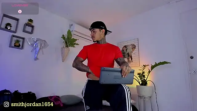 Snapshot of JordanSmiith_ chatting on 03/18/25, 08:26 JordanSmiith online show from 03/18/25, 08:26