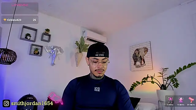 Snapshot of JordanSmiith_ chatting on 03/17/25, 11:57 JordanSmiith online show from 03/17/25, 11:57