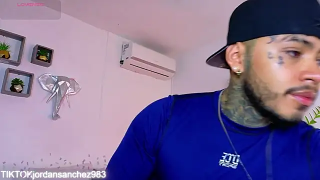 JordanSmiith  online show from 02/13/26, 08:09