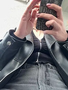 naughty lucifer online show from 04/04/26, 02:01