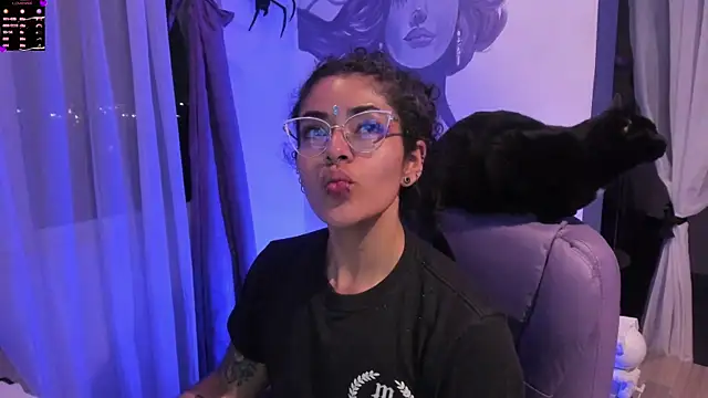 witchviolet online show from 12/01/25, 03:29