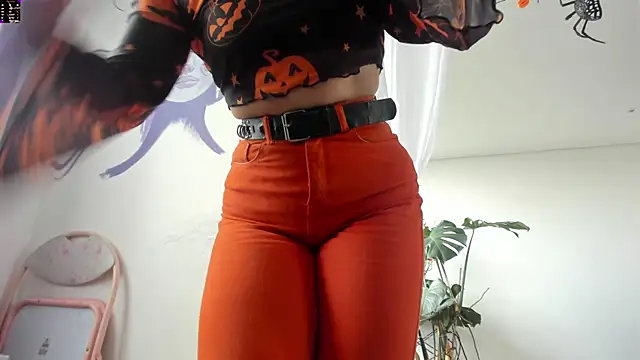 witchviolet online show from 10/30/25, 07:55