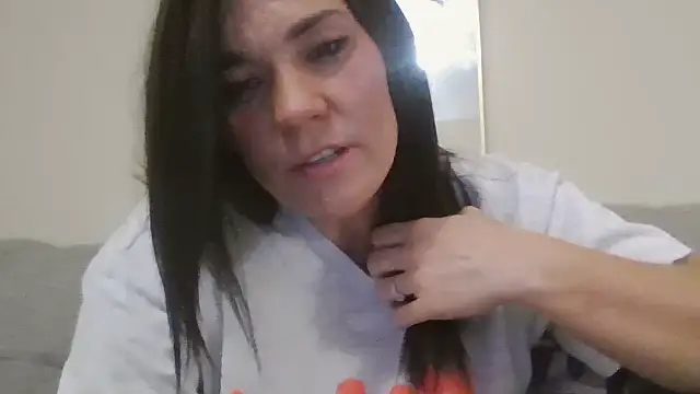Aahananicole online show from 06/07/26, 07:57