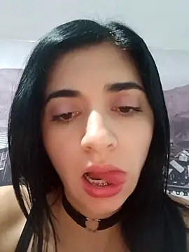Snapshot of Linisprincehot69 chatting on 02/27/25, 04:13 Linisprincehot69 online show from 02/27/25, 04:13