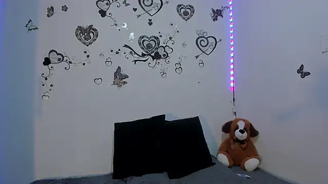 Linisprincehot69 online show from 11/27/25, 04:02