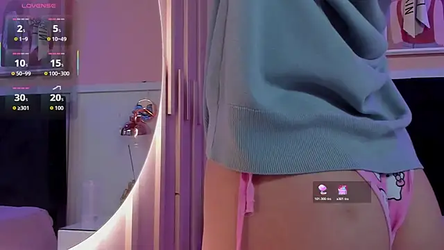 chloe watson  online show from 11/21/25, 07:57