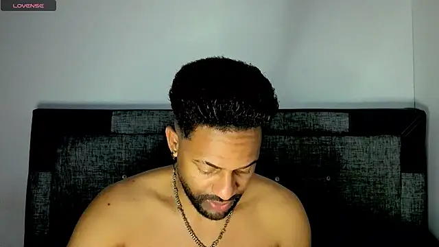 bbcblackhot34 online show from 11/03/25, 04:07