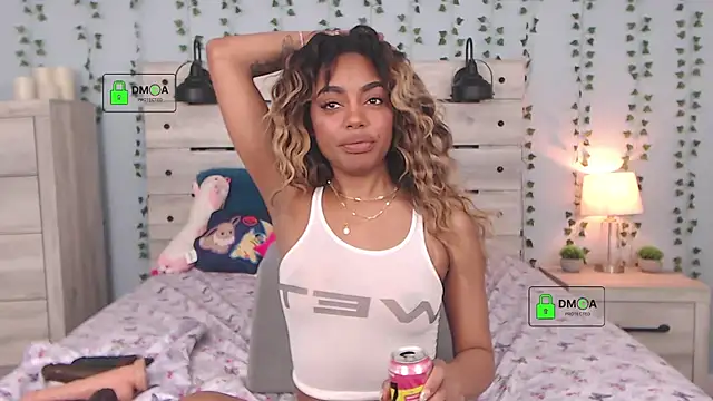 RobynKnight online show from 11/14/25, 06:39