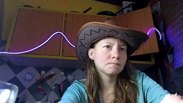 Jony Marta online show from 11/28/25, 03:39