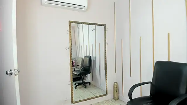 Nayariskaya online show from 12/20/25, 10:29