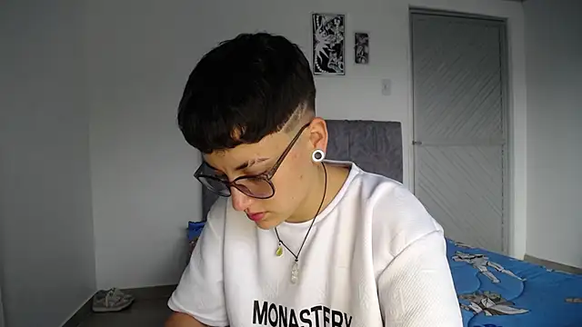 linda 33 online show from 02/10/26, 07:46