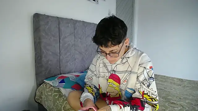 linda 33 online show from 02/16/26, 07:34