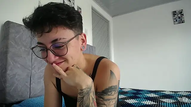 linda 33 online show from 03/28/26, 04:30