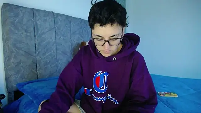 linda 33 online show from 04/08/26, 11:12