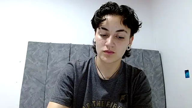 linda 33 online show from 11/23/25, 01:15