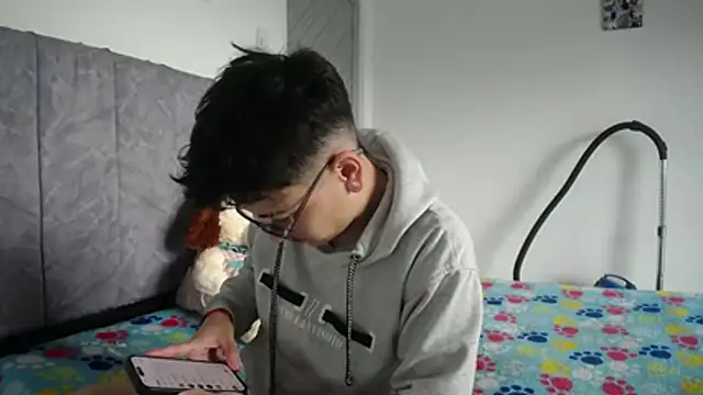 linda 33 online show from 03/19/26, 03:12