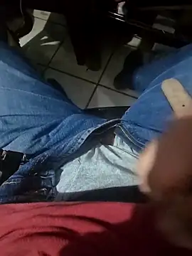 Snapshot of Pnstrokes chatting on 09/25/25, 11:00 Pnstrokes online show from 09/25/25, 11:00