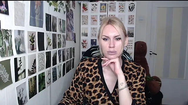 Snapshot of CapriScorpion chatting on 06/13/26, 10:46 CapriScorpion online show from 06/13/26, 10:46